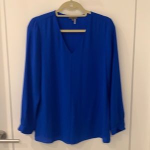 Blue 100% Polyester Vince Camuto blouse.